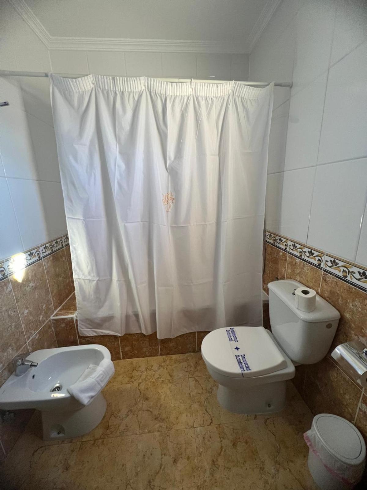 Hotel Restaurante Dama De Baza Zewnętrze zdjęcie