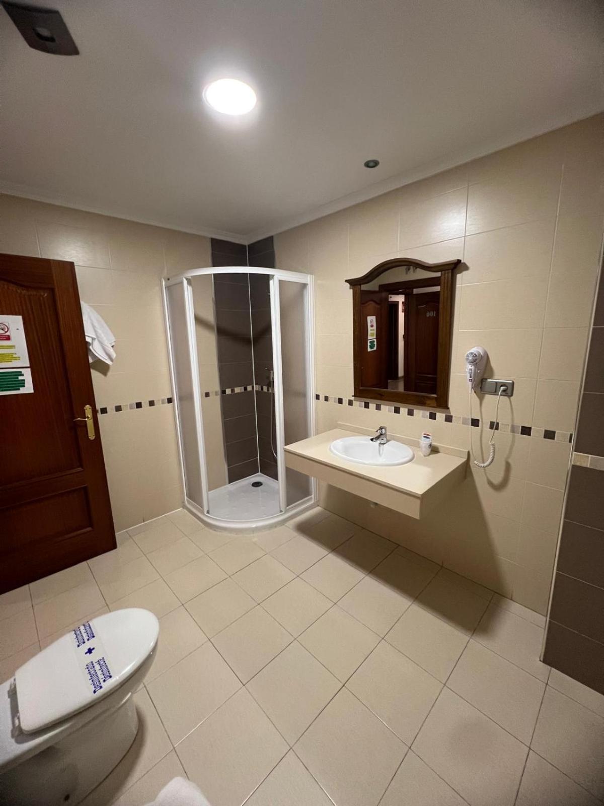 Hotel Restaurante Dama De Baza Zewnętrze zdjęcie