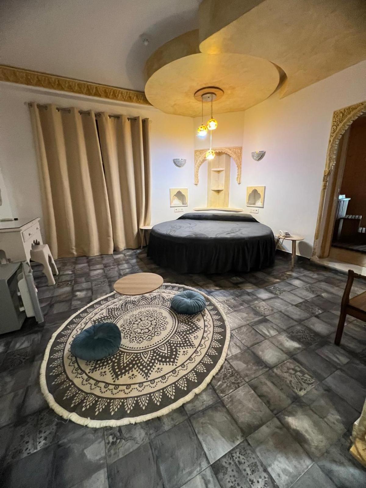 Hotel Restaurante Dama De Baza Zewnętrze zdjęcie