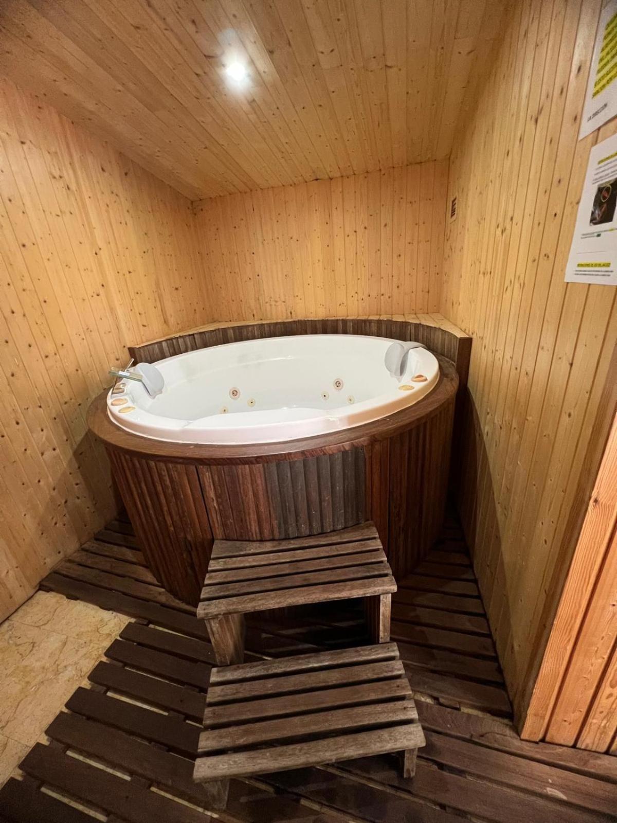 Hotel Restaurante Dama De Baza Zewnętrze zdjęcie